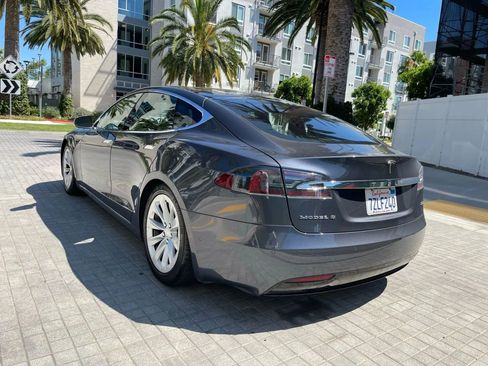 Used 2020 Tesla Model S Long Range image 8