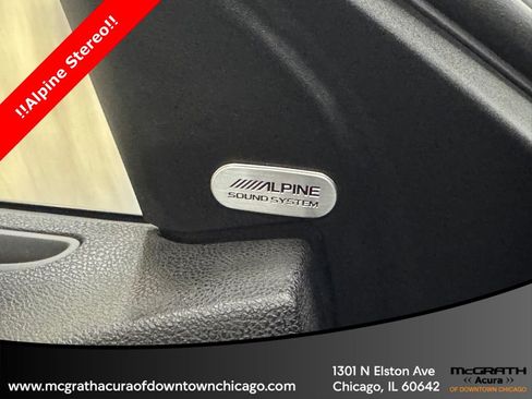 Used 2015 Chrysler 300 C RWD image 13