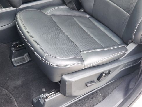 Used 2025 Ford Expedition Max Platinum AWD/4WD image 25