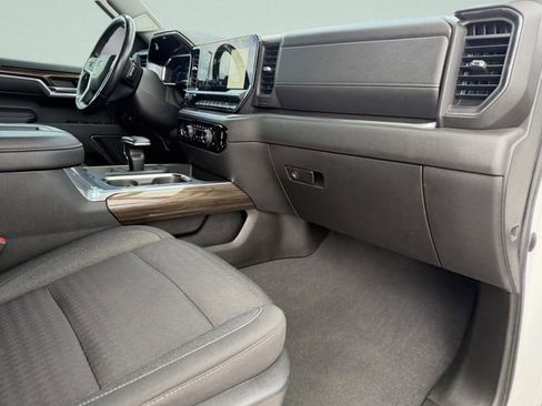 Certified 2022 Chevrolet Silverado 1500 RST image 15