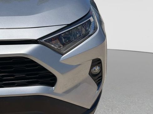 Used 2020 Toyota RAV4 XLE w/ XLE Grade Weather Package AWD/4WD image 10