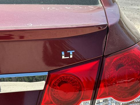 Used 2016 Chevrolet Cruze LT FWD image 7