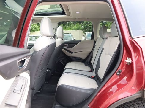 Certified 2022 Subaru Forester Premium AWD/4WD image 21