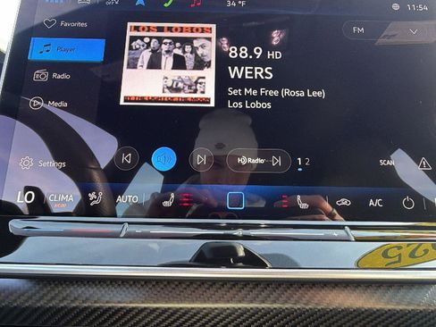 Used 2025 Volkswagen Golf R Black Edition image 14