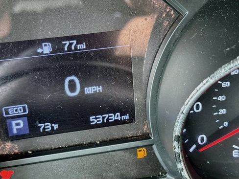 Used 2019 Kia Sedona LX FWD image 12