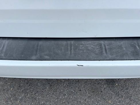 Used 2018 Toyota Sienna LE image 9