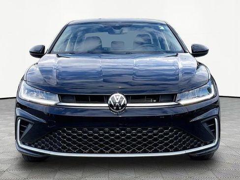 Used 2025 Volkswagen Jetta S image 2