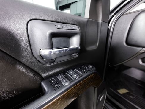 Used 2018 GMC Sierra 2500 Denali image 23