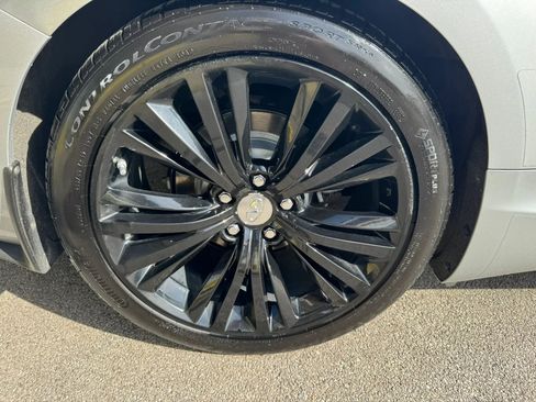 Used 2017 INFINITI Q60 3.0t w/ Premium Plus Package 3.0T image 25