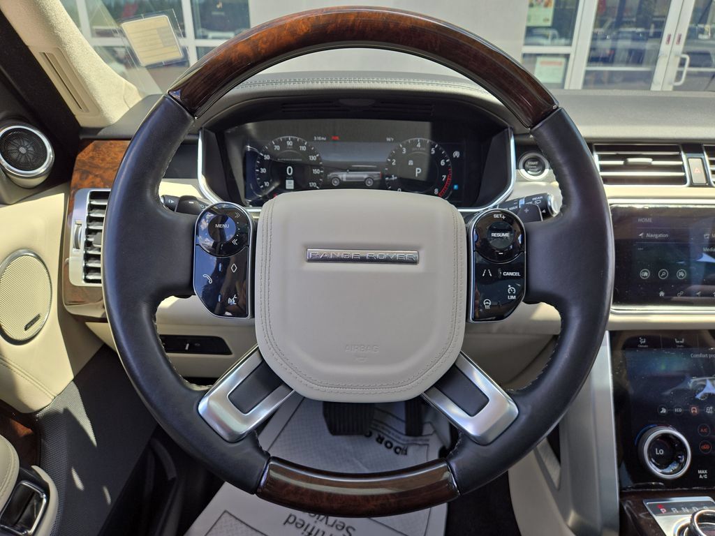 Used 2018 Land Rover Range Rover Supercharged AWD/4WD image 20