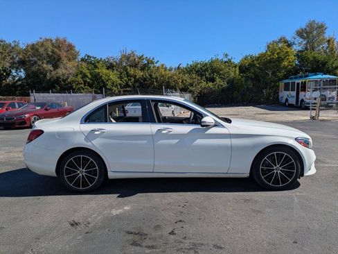 Used 2021 Mercedes-Benz C 300 Sedan image 4