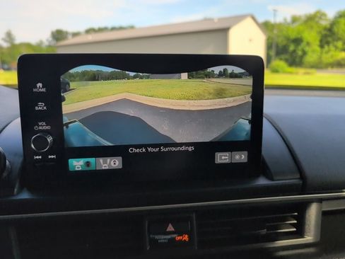 Used 2025 Honda Pilot Elite image 19