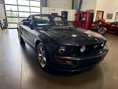 Used 2007 Ford Mustang GT image 89