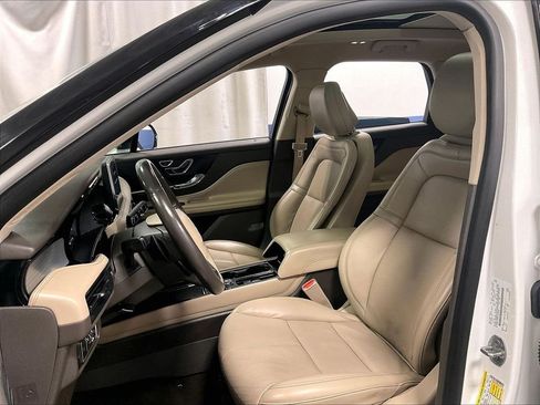 Used 2020 Lincoln Corsair AWD w/ Premium Package image 10