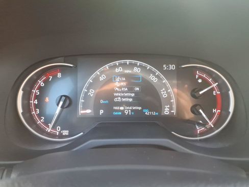 Used 2025 Toyota RAV4 LE AWD/4WD image 13