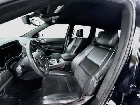 Used 2018 Jeep Grand Cherokee Altitude RWD image 23
