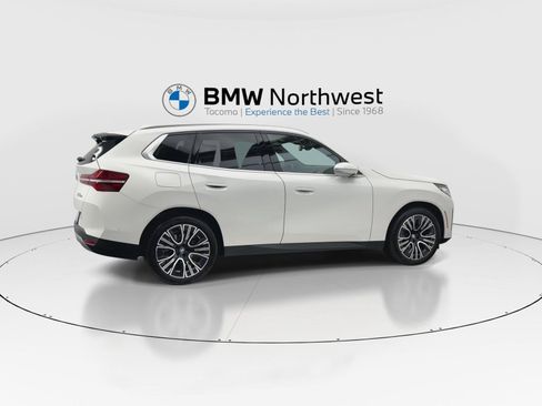 New 2026 BMW X3 xDrive30i w/ Convenience Package AWD/4WD image 4