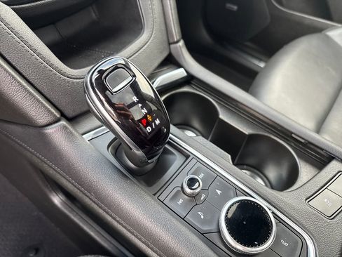 Used 2025 Cadillac XT5 Premium Luxury image 25