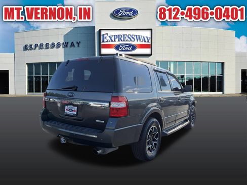 Used 2017 Ford Expedition XLT w/ Equipment Group 202A AWD/4WD image 6