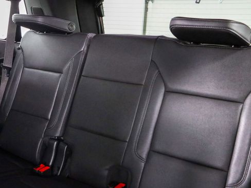 Used 2023 Chevrolet Tahoe Z71 w/ Luxury Package image 30