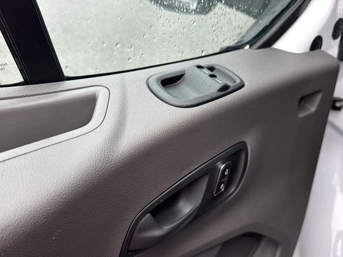New 2024 Ford Transit 250 Low Roof image 30