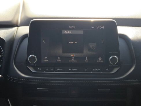 Certified 2023 Nissan Rogue SV image 16