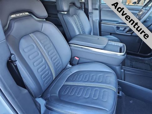 Used 2023 Rivian R1S Adventure image 18