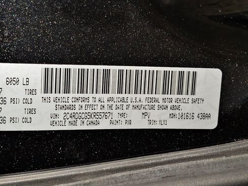 Used 2019 Dodge Grand Caravan SXT FWD image 46