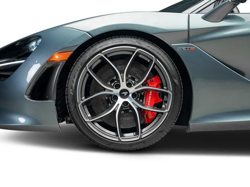 Used 2022 McLaren 720S Performance RWD image 21
