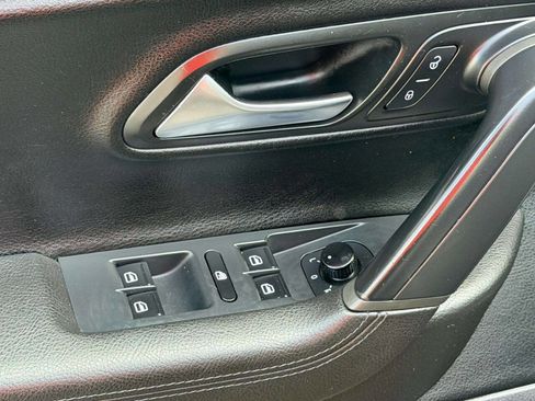 Used 2012 Volkswagen CC R-Line FWD image 15