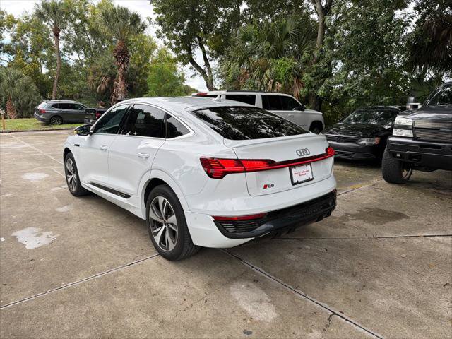 Used 2024 Audi Q8 e-tron Premium Plus w/ Premium Plus Package AWD/4WD image 9
