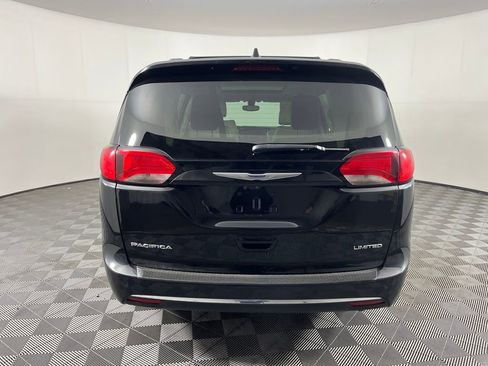 Used 2020 Chrysler Pacifica Limited image 7