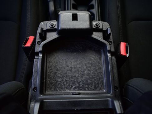 Certified 2021 Jeep Wrangler Unlimited Sport image 40