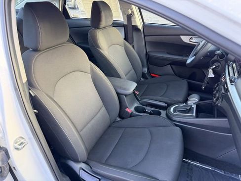 Certified 2024 Kia Forte LXS w/ LXS Technology Package image 29