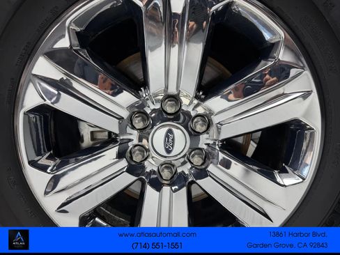 Used 2018 Ford F150 Lariat w/ Equipment Group 502A Luxury RWD image 8