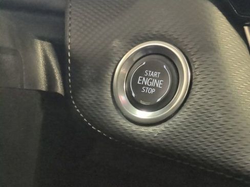 Used 2025 Chevrolet Equinox LT FWD image 27