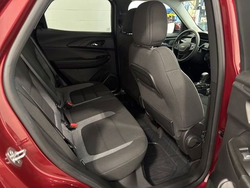 Used 2023 Chevrolet TrailBlazer LT w/ Convenience Package FWD image 26