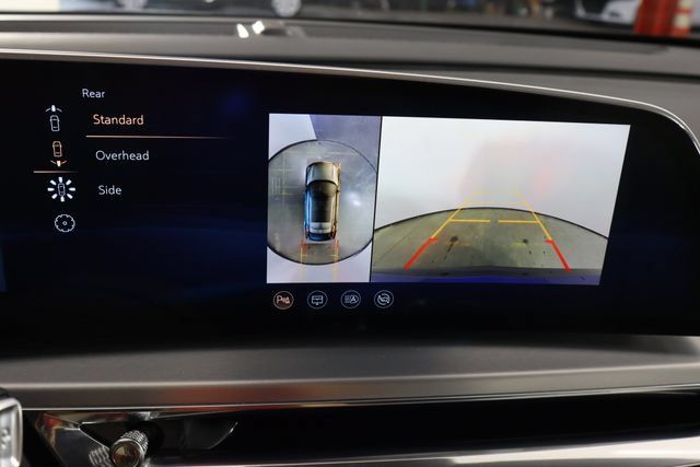 Used 2024 Cadillac Lyriq Sport RWD image 36