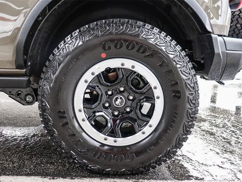 New 2025 Ford Bronco Badlands w/ Sasquatch Package image 10