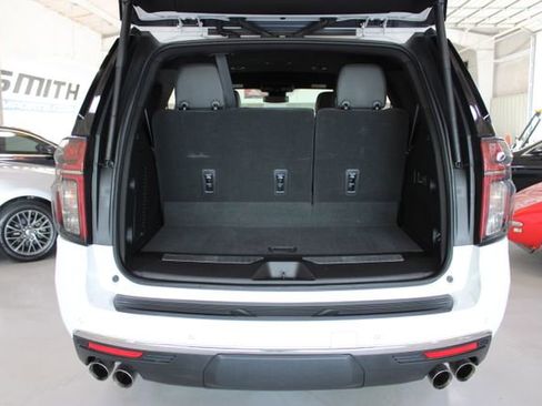 Used 2023 Chevrolet Tahoe Premier AWD/4WD image 20