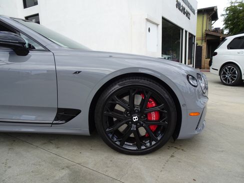 Used 2023 Bentley Continental GT V8 AWD/4WD image 11