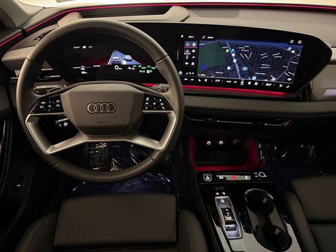 Used 2025 Audi Q6 e-tron Prestige AWD/4WD image 29