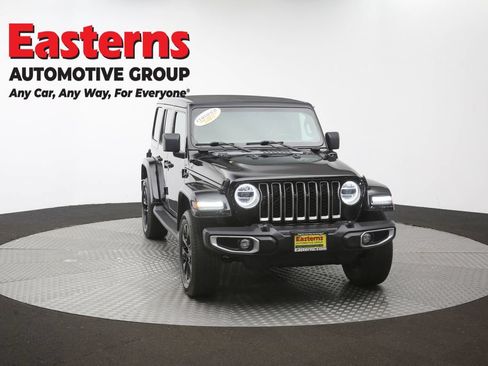 Used 2022 Jeep Wrangler Unlimited Sahara w/ Cold Weather Group AWD/4WD image 52