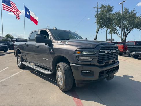 Used 2025 RAM 2500 Lone Star AWD/4WD image 4