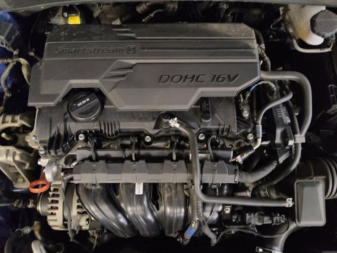 Used 2024 Hyundai Elantra SEL image 30