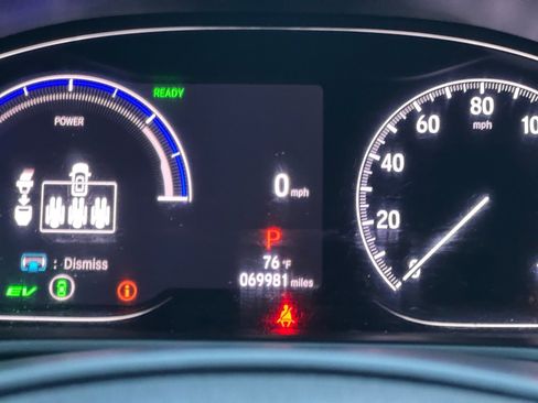 Used 2021 Honda Accord Hybrid image 12