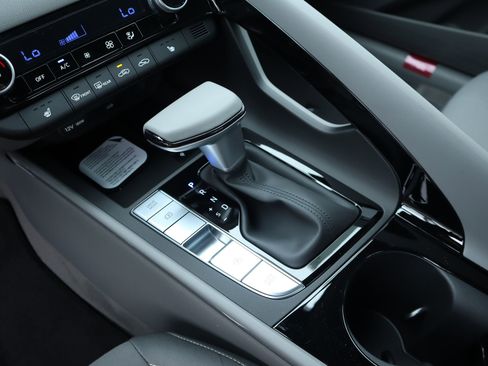 New 2026 Hyundai Elantra SEL Sport Premium FWD image 8