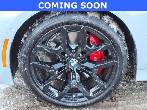 Used 2025 BMW 330i xDrive Sedan w/ M Sport Package image 9