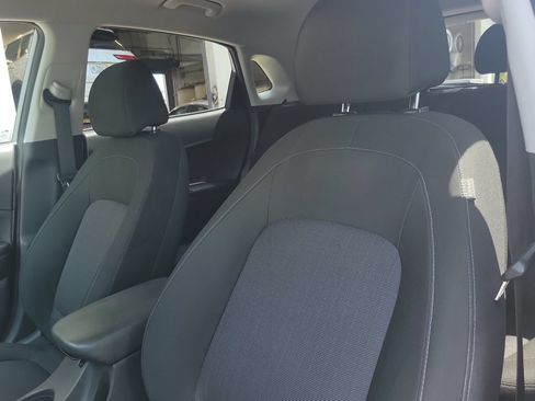 Used 2023 Hyundai Kona SEL FWD image 17