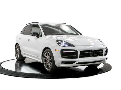 Certified 2023 Porsche Cayenne GTS w/ Premium Package Plus AWD/4WD image 9
